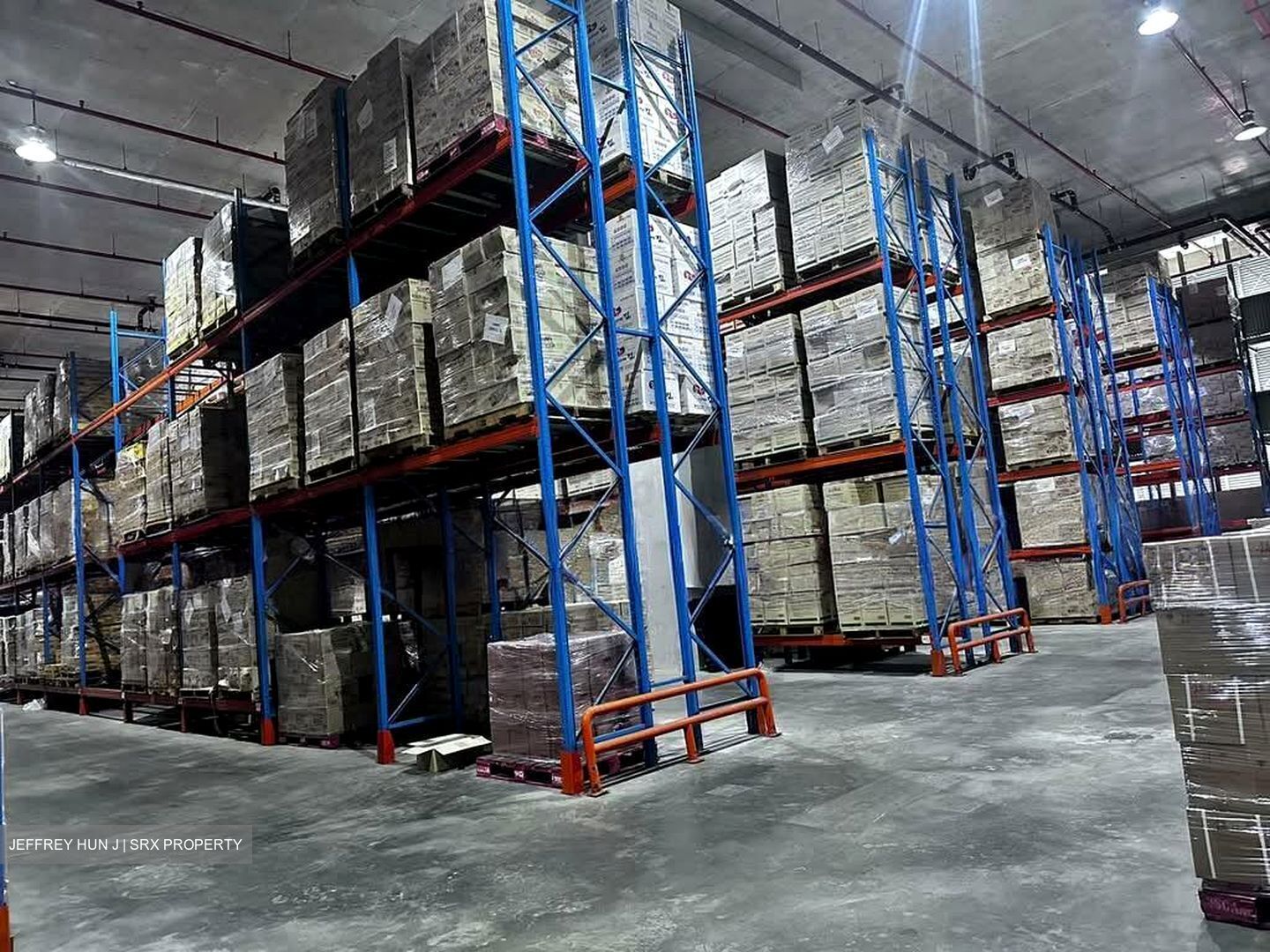 Pandan Road (D22), Warehouse #631925241